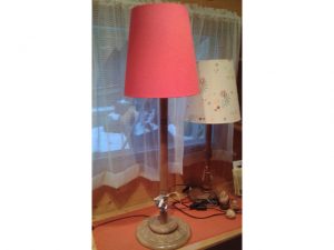 lampada intagliata legno h100