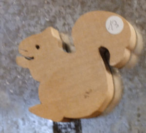 scoiattolo legno e calamita